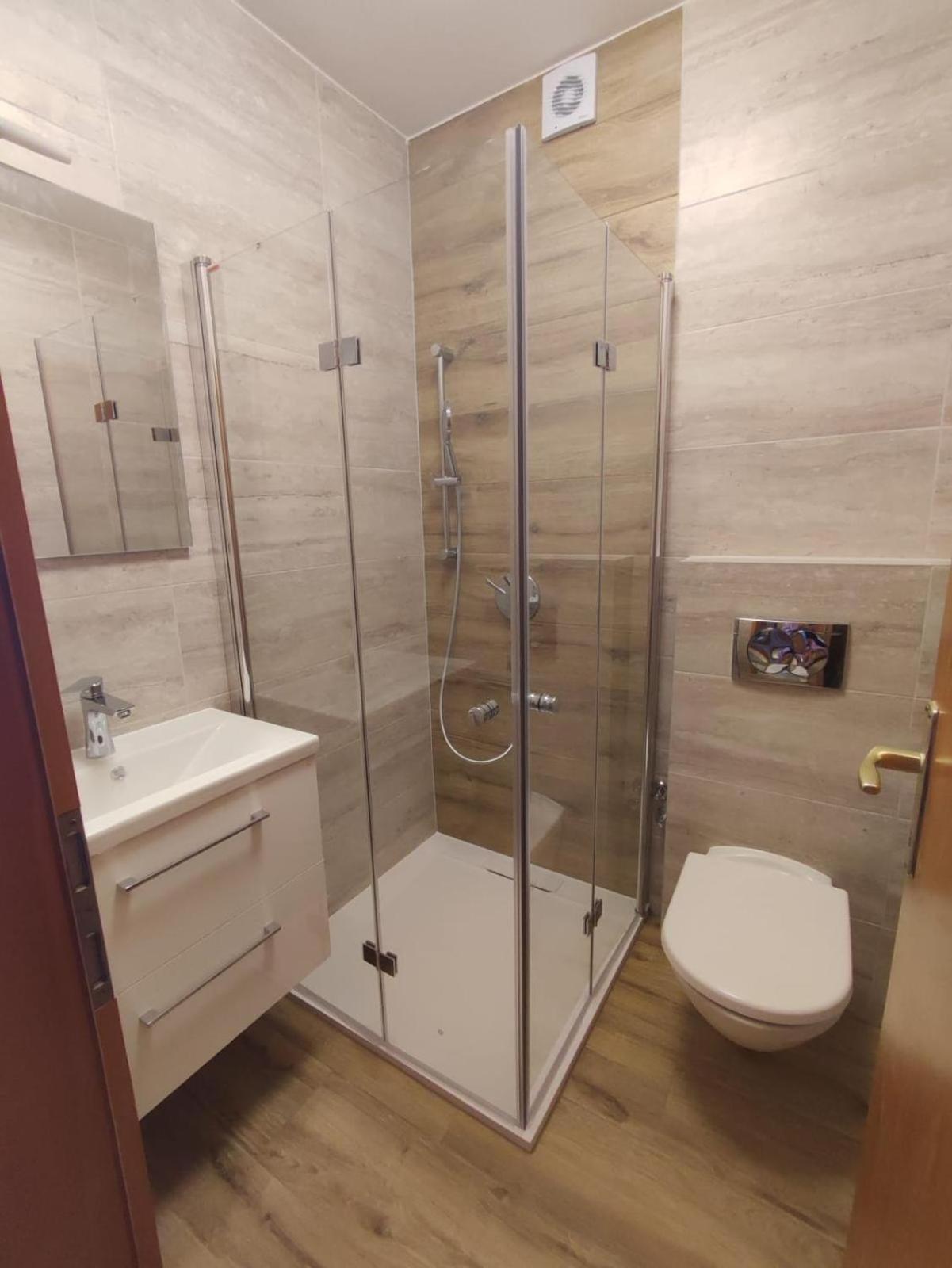 Hektorovic Poolside Apartments Bol Room photo